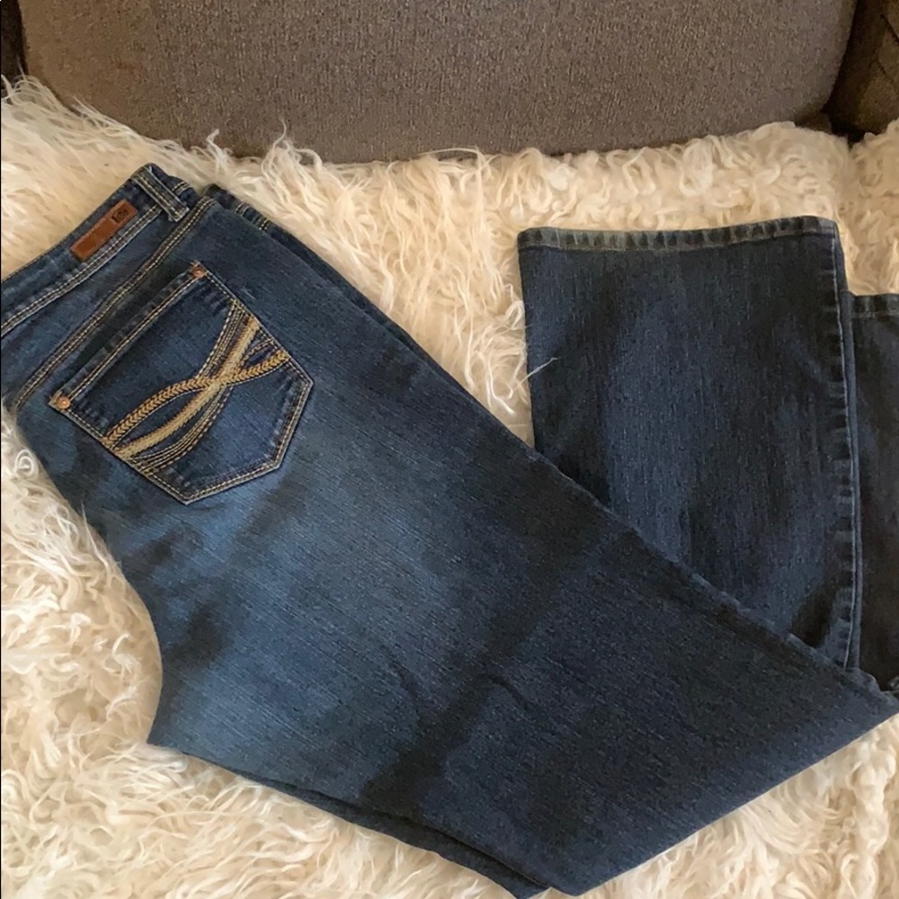 Levi jeans